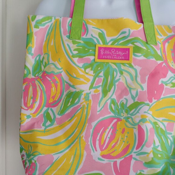Lilly Pulitzer / Este Lauder Strawberry Banana Carryall Tote Bag Beachy Resort C - Picture 3 of 9